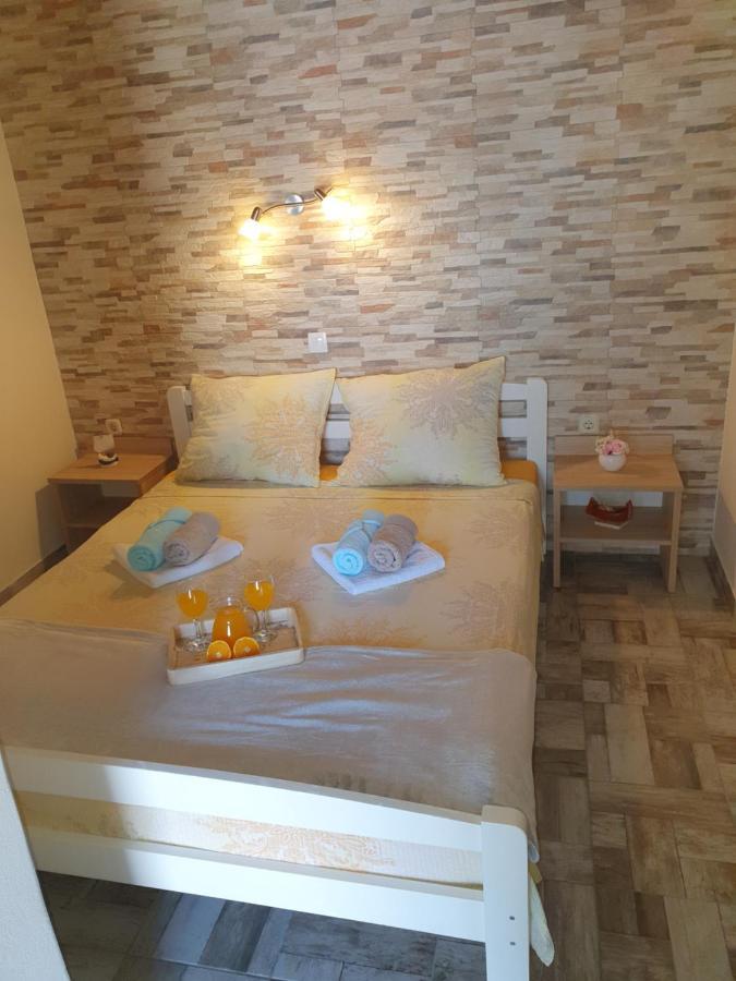 Apartmani Daria & Jure Trogir Exterior photo